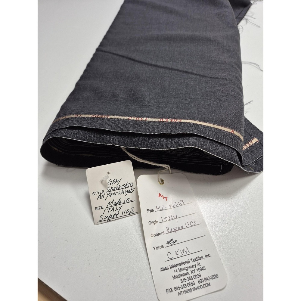 Lanificio Puro Tessuto Gray Sharkskin Super 110s Wool Suiting 9.5 Yd Italy